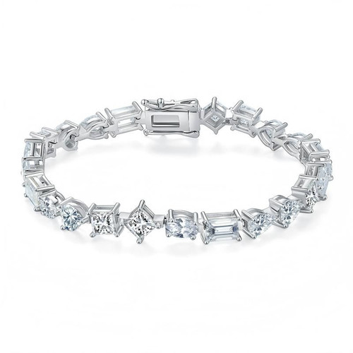 Composed of morganite, 925 sterling silver and platinum-plated diamonds, it is a fashionable jewelry bracelet and a luxurious silver accessory.