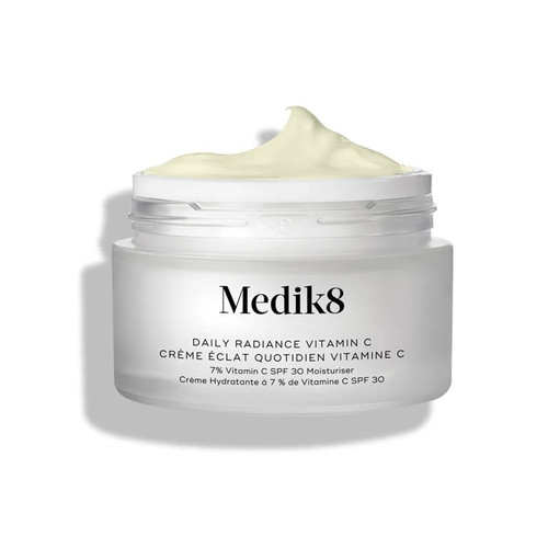 Medik8 Daily Radiance Vitamin C crema de día con 7 % de vitamina C SPF 30 50 ml