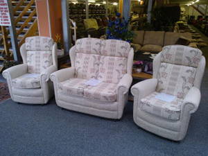 PARIS 2 SEATER SUITE