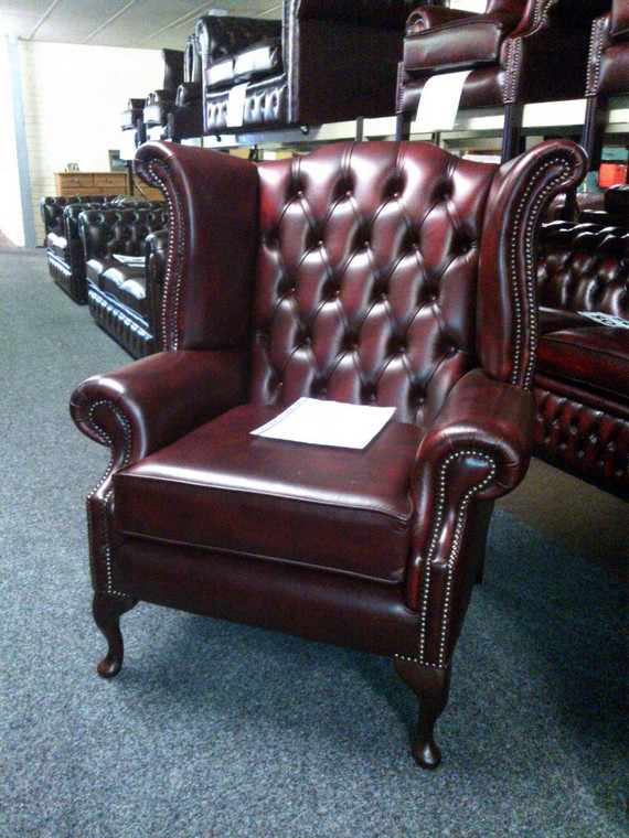 GEORGIAN SCROLL LEATHER WING CHAIR