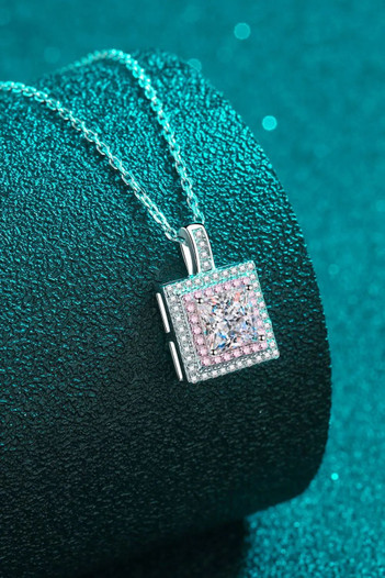 The Beauty of Birthstone Jewelry: A Personalized Touch