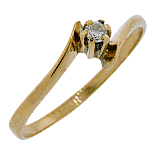 10k gold ring with small diamond
