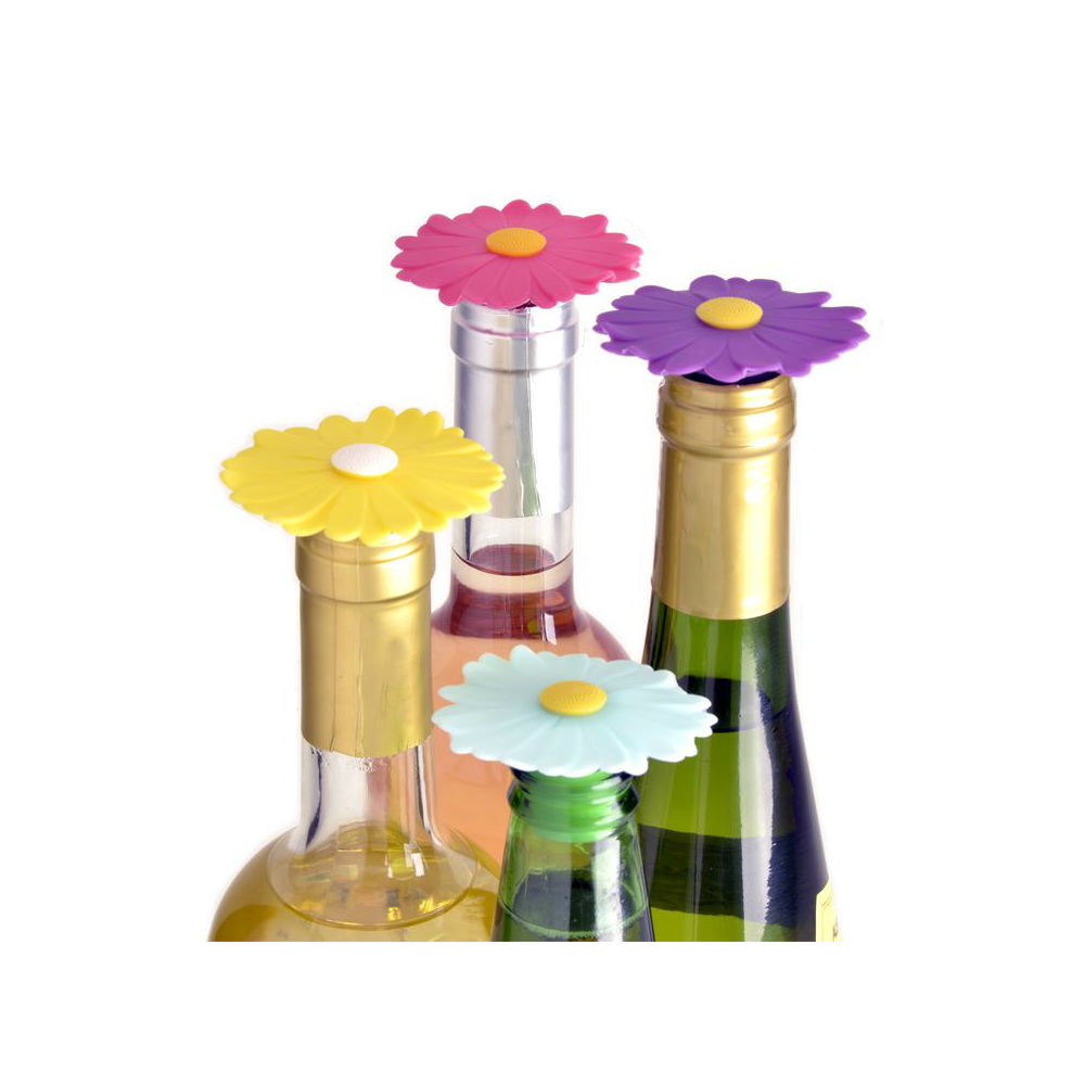 Daisy Bottle Stopper in Yellow