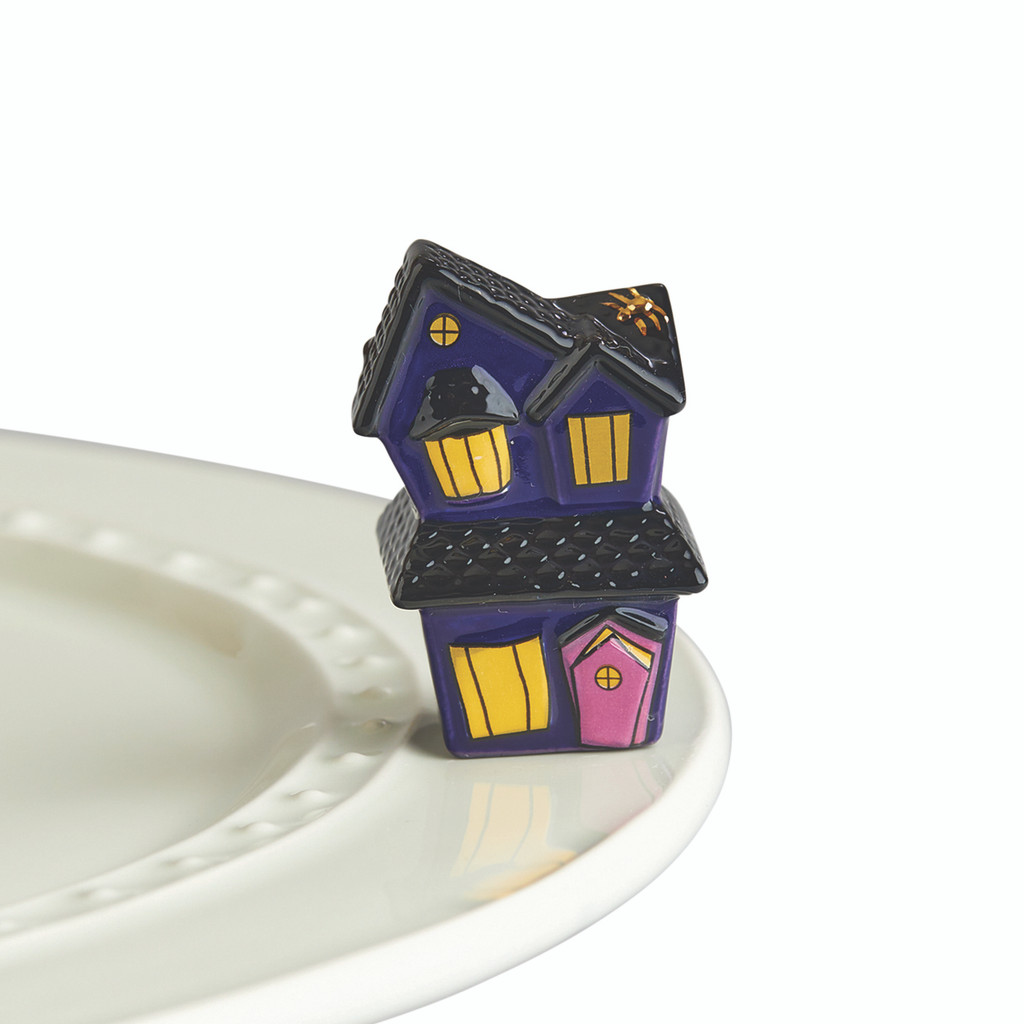 Nora Fleming, Spooky spaces
creaky doors and crooked windows, this haunted house is a boo-tiful fright for all your spooky occasions.

* 		not dishwasher safe
* 		hand wash only