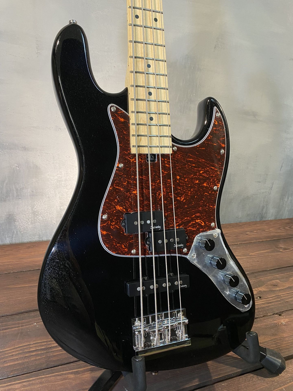 Sadowsky MetroExpress 21-Fret Hybrid P/J 4-String Bass