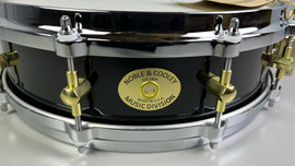Noble & Cooley 14x3 7/8 Classic Maple Snare - Black Gloss