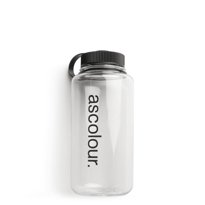 A drink bottle in clear plastic with a black lid and a branding logo.