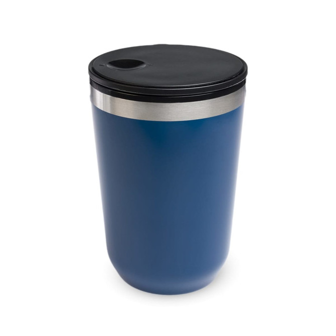 A reusable coffee cup in navy blue with a stainless steel band and a black lid, featuring a logo.