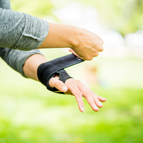 Boomerang Wrist Wrap