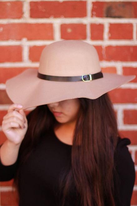 tan floppy hat