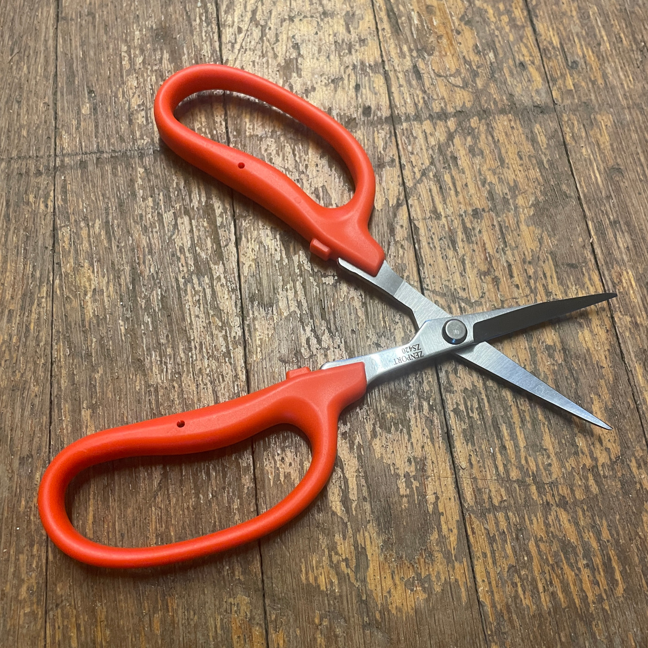 L-Shaped Blade Trimming Scissors
