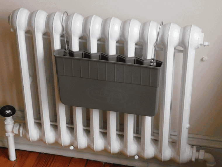 Plastic Radiator Humidifier