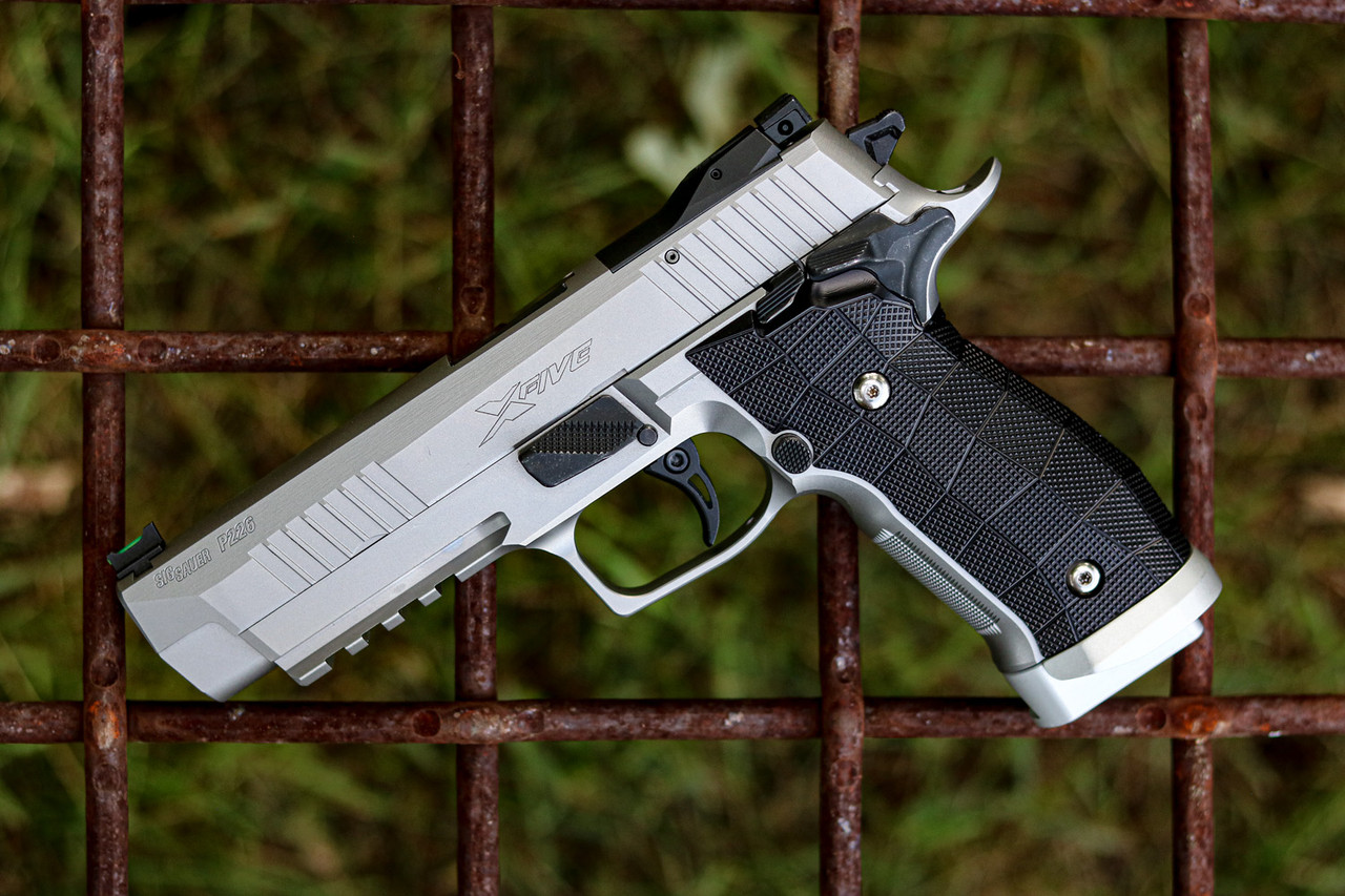 Sig Sauer P226 SAO GridLOK - Aluminum - LOK Grips
