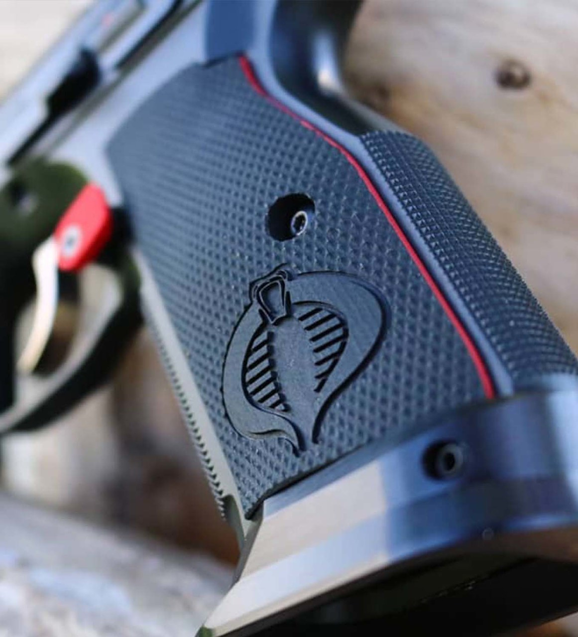 CZ Shadow 2 Palm Swell - Engraved Cobra & Liner - LOK Grips