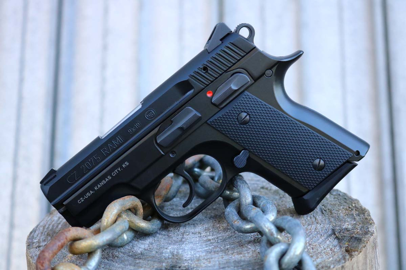 CZ 2075 RAMI Checkered - LOK Grips