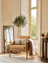 RI#15 Restoration Italia Wicker Leather shown on Chair