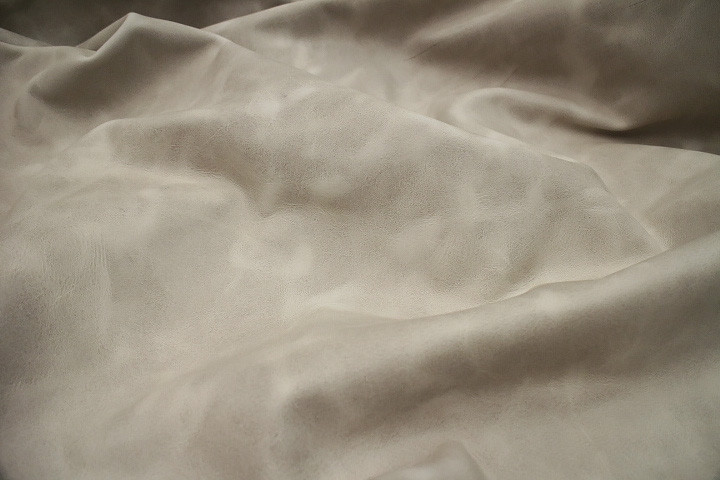 K523 Ivory Stone Distress