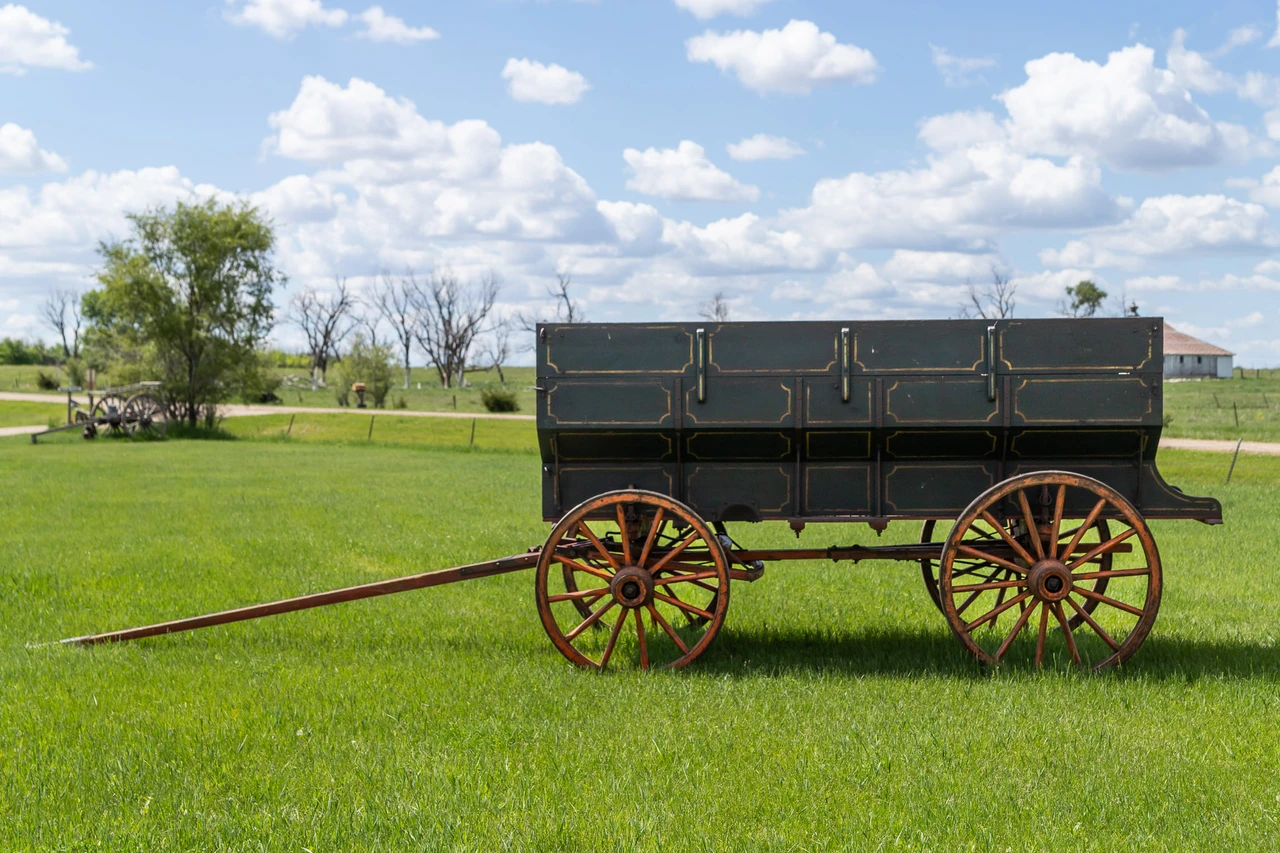 Dickman Turnbull Flare Box Wagon - Hansen Wheel and Wagon Shop