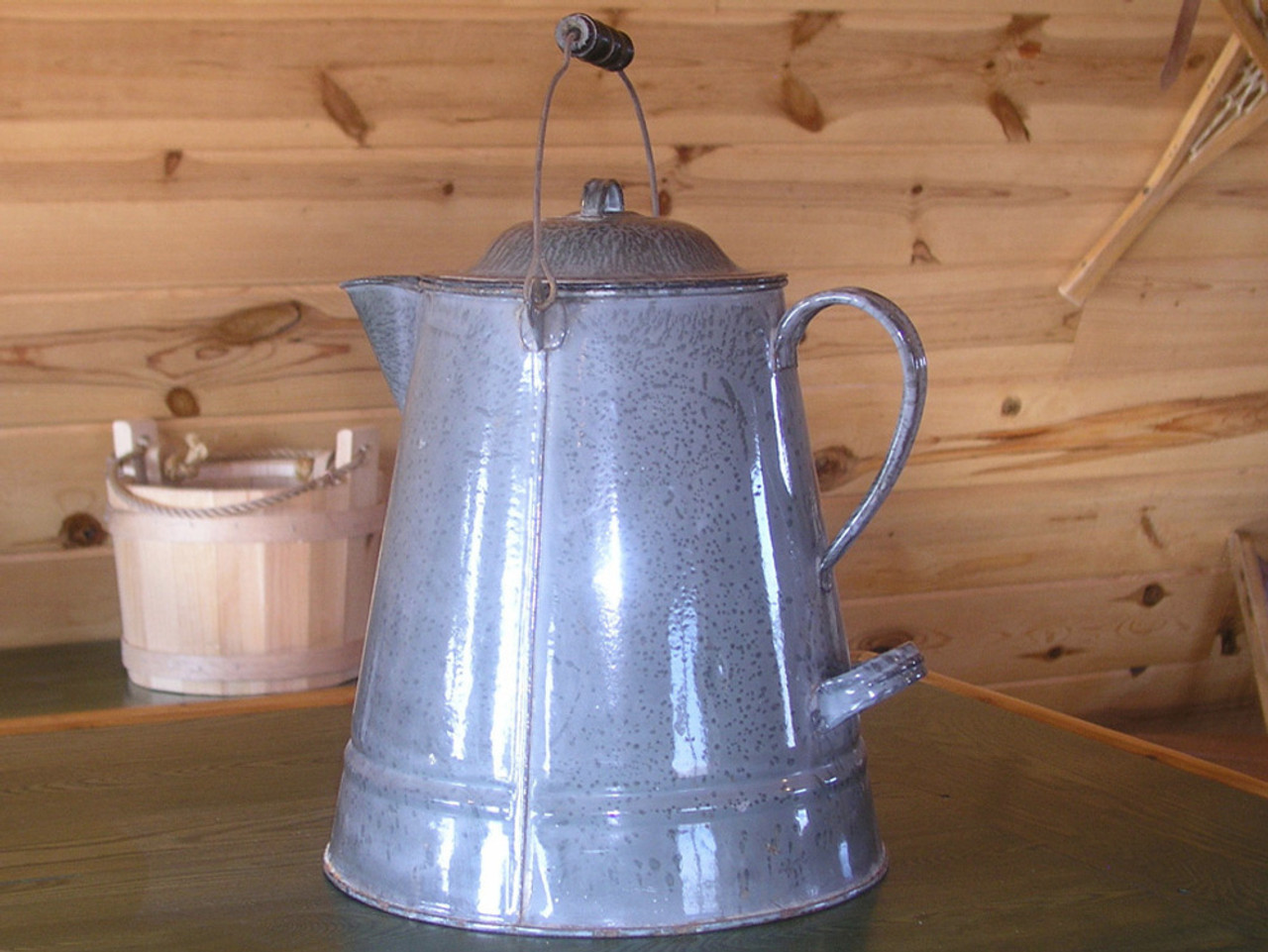 Vintage Blue & White Graniteware Swirl Cowboy Coffee Pot FREE SHIPPING!