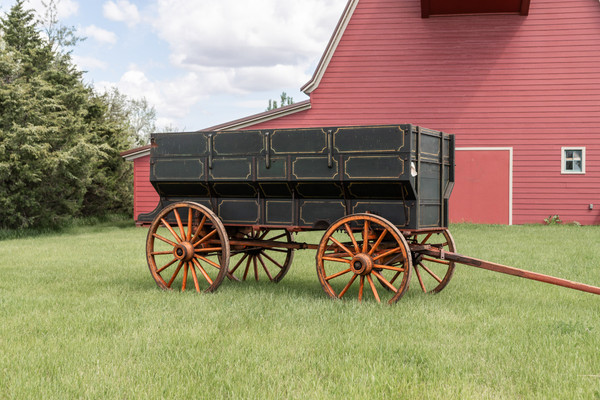 Dickman Turnbull Flare Box Wagon