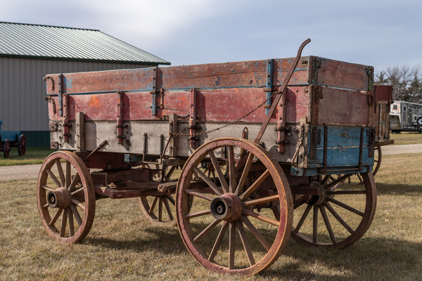 Heavy Hauler Peter Schuttler Lynch Pin Wagon
