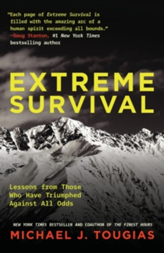 Extreme Survival 9781684810611 Paperback Extreme Survival 9781684810611 Paperback