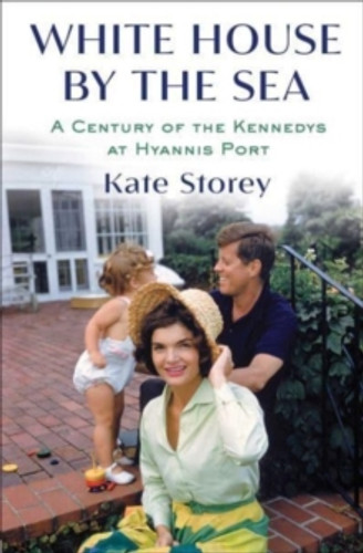 White House by the Sea 9781982159184 Hardback
