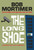The Long Shoe 9781398548046 Hardback