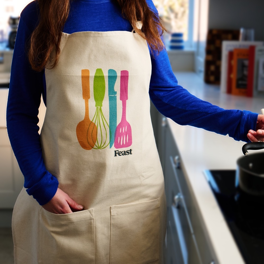 Guardian Feast apron with pockets