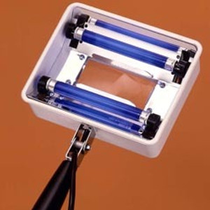 Q-Series Ultraviolet UV Blacklight Magnifier Woods Exam Lamp QZ-22