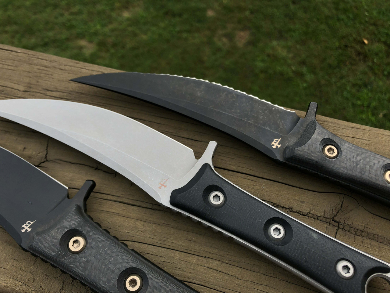 Fixed Blades