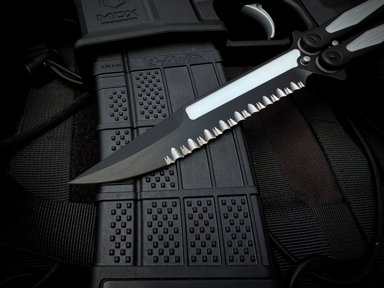 Microtech Venom Microtech Tachyon III Balisong Venom Edition Black and White Aluminum ...