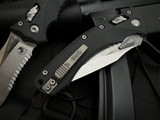Microtech Amphibian S/E RAM-LOK Fluted Black G10 Body w/ Stonewashed Partially Serrated Blade (3.9") 137R-11FLGTBK