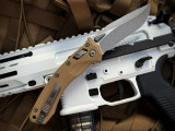 Microtech Amphibian S/E RAM-LOK Folder Fluted Tan G10 Body w/ Apocalyptic Plain Edge Blade (3.9") 137RL-10APFLGTTA