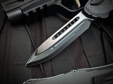 Heretic Knives Hydra V4 S/E Cel Shade Gray Aluminum Body w/ Magnacut Cel Shade Grey Plain Edge Blade H407-CS-GRY