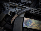 Heretic Knives Custom Roc Auto Curved OTF Black Aluminum Snakeskin Carbon Fiber Inlaid Body w/ Baker Forge Damascus Blade (3”)