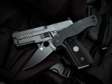 Spyderco Paramilitary 2 Folder Black G10 Body w/ CPM Magnacut Black Plain Edge Blade (3.45") C81GMMCBKP2