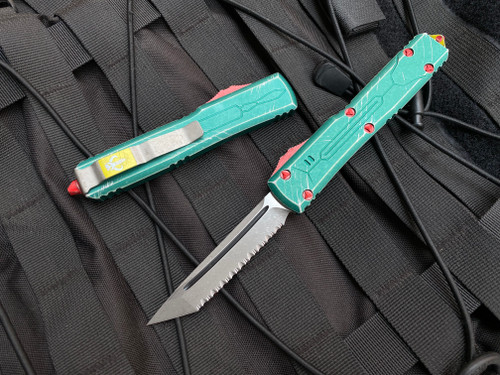 Microtech Ultratech T/E Bounty Hunter Edition Green Battleworn Aluminum Body w/ Tri-Tone Apocalyptic Apocalyptic Full Serrated Blade (3.4") 123-12BH