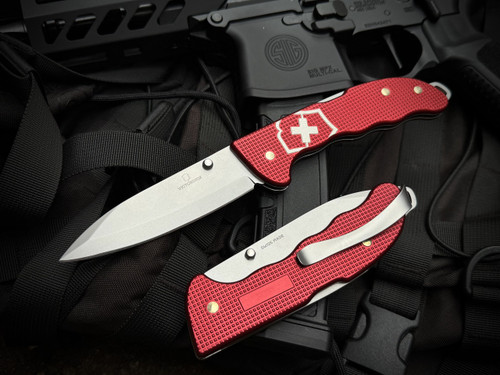 Victorinox Evoke Alox Lock Back Folder Red Body w/ Plain Edge Beadblast Blade (3.87") 0.9415.D20