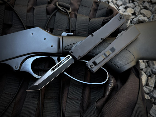 Heretic Knives Nyx T/E Black Aluminum Body w/ Two Tone Black Plain Edge Blade (3.75") H015-10A-T