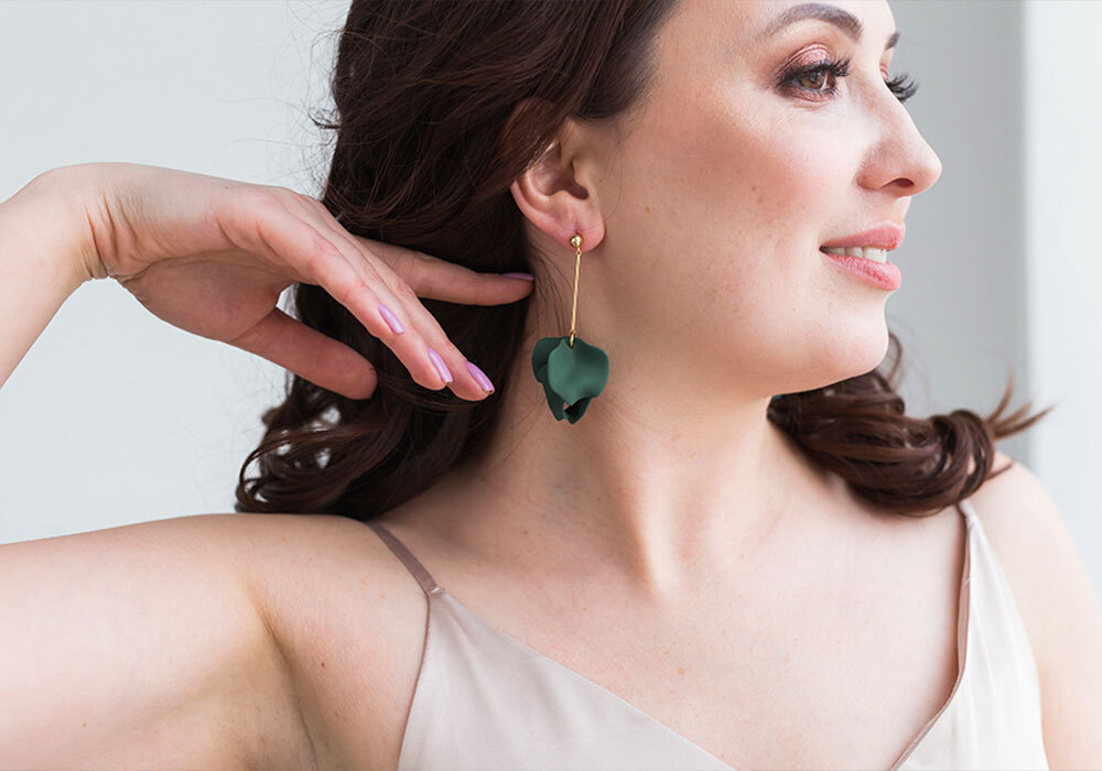 Perforación del lóbulo en Farmacia Porta de la mar, en Valencia