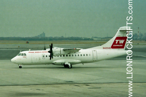 Trans World Express (TWE) | ATR 42-300 | N4204G | Photo
