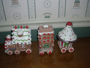 KURT ADLER  4.3" CLAYDOUGH 3-D LED -3PC TRAIN SET. NEW