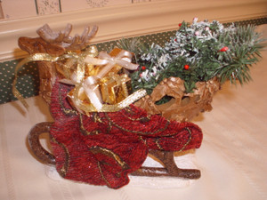 POSSIBLE DREAMS CLOTHIQUE ACCESSORY-REINDEER SLEIGH-NEW IN BOX.