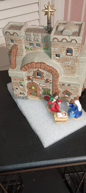 DEPT. 56 -LITTLE TOWN-THE INN AT BETHLEHEM-SET/5-NEW IN BOX.