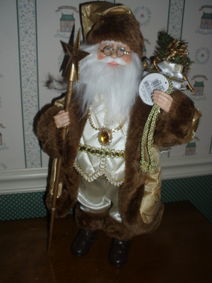 KSA-KRINGLES -18" GOLD & IVORY SANTA WITH STAFF-NEW IN BOX