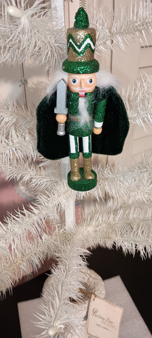 KURT ADLER 6" GREEN KING NUTCRACKER ORNAMENT-NEW