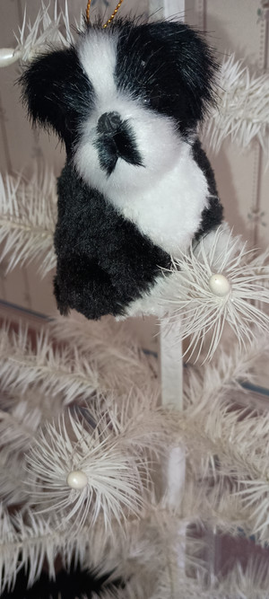 KURT ADLER-2023 FURRY DOG ORNAMENT- BOSTON TERRIER-NEW