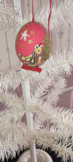 PETER PRIESS-2019 CHRISTMAS EGG SHELL EGG SHELL ORNAMENT-TEDDY BEAR WITH SAIL BOAT-NEW