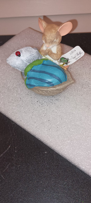 CHARMING TAILS- PRAYING MOUSE FIGURINE-NEW IN BOX